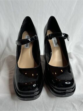 Steve Madden Black Patent Nylo Mary Jane Platform Heels